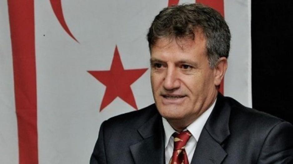 &Upsilon;&beta;&rho;&iota;&sigma;&tau;&iota;&kappa;ή &epsilon;&pi;ί&theta;&epsilon;&sigma;&eta; &Alpha;&rho;ί&kappa;&lambda;&iota;: &Pi;ώ&sigmaf; &alpha;&pi;&omicron;&kappa;&alpha;&lambda;&epsilon;ί &tau;&omicron;&upsilon;&sigmaf; &Tau;/&kappa; &pi;&omicron;&upsilon; &tau;ά&sigma;&sigma;&omicron;&nu;&tau;&alpha;&iota; &upsilon;&pi;έ&rho; &tau;&omega;&nu; &epsilon;&xi;&epsilon;&lambda;ί&xi;&epsilon;&omega;&nu; &gamma;&iota;&alpha; &tau;&eta; &delta;&omicron;&lambda;&omicron;&phi;&omicron;&nu;ί&alpha; &Iota;&sigma;&alpha;ά&kappa;