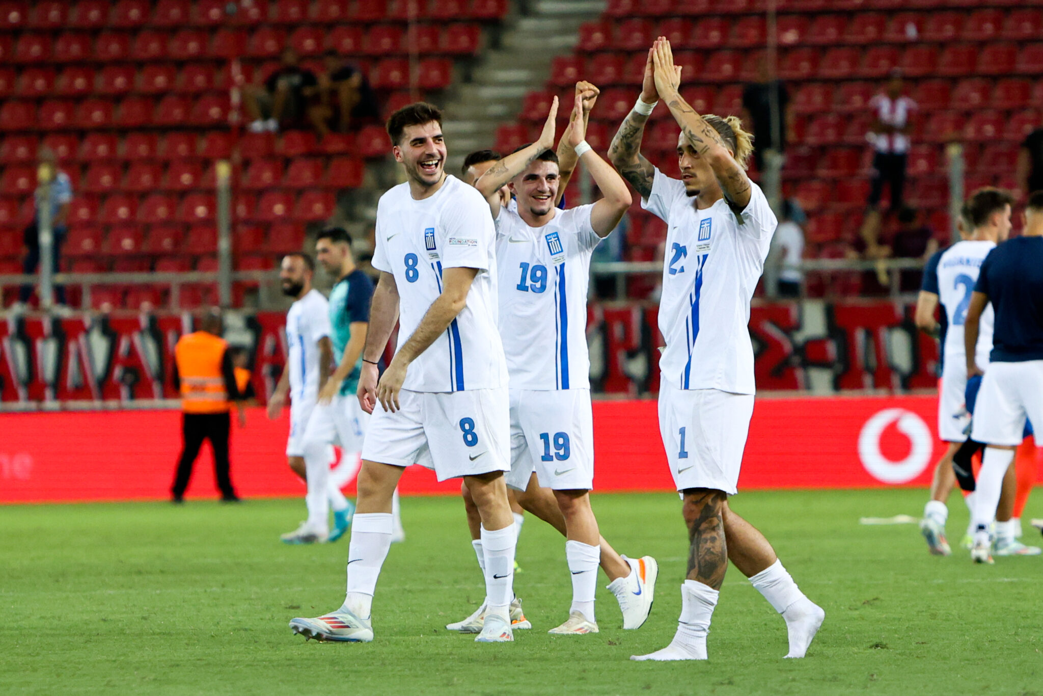 Με μία επιστροφή η αποστολή της Εθνικής Ελλάδας για Αγγλία και Ιρλανδία