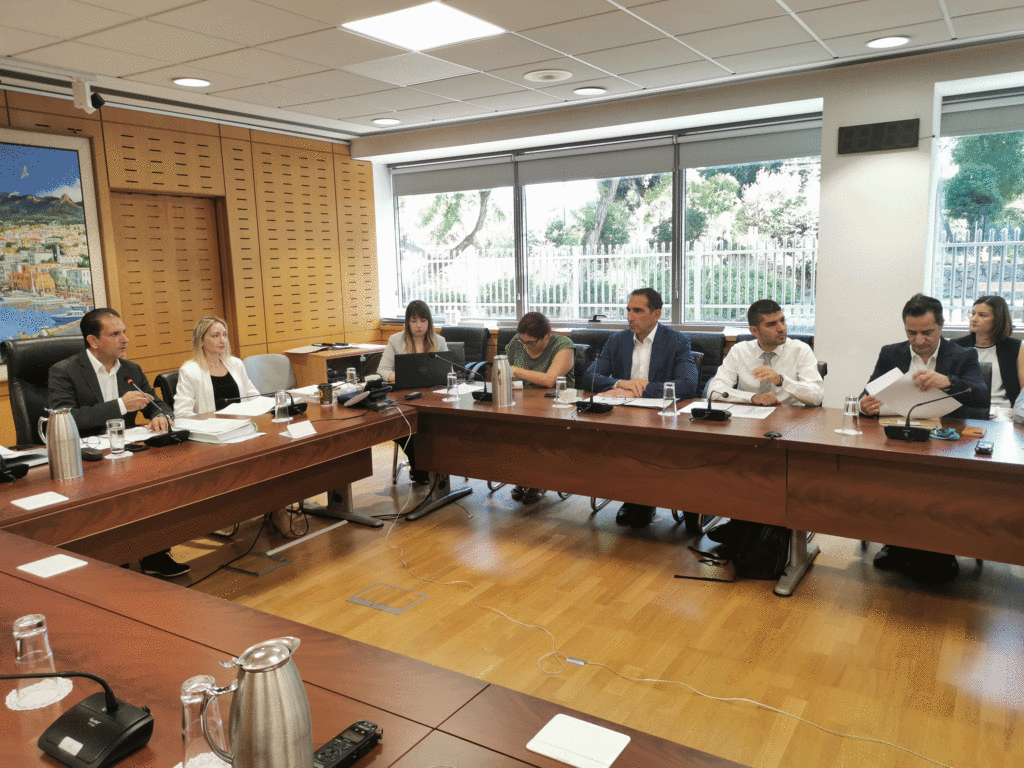 &Alpha;&nu;&eta;&sigma;&upsilon;&chi;ί&alpha; &kappa;&alpha;&iota; &epsilon;&nu;&sigma;&tau;ά&sigma;&epsilon;&iota;&sigmaf; &sigma;&tau;&eta;&nu; &Epsilon;&pi;. &Epsilon;&sigma;&omega;&tau;&epsilon;&rho;&iota;&kappa;ώ&nu; &gamma;&iota;&alpha; &tau;&omicron;&nu; &nu;ό&mu;&omicron; &epsilon;&lambda;έ&gamma;&chi;&omicron;&upsilon; &pi;&omicron;&lambda;&iota;&tau;&iota;&kappa;ή&sigmaf; &delta;&iota;&alpha;&phi;ή&mu;&iota;&sigma;&eta;&sigmaf;