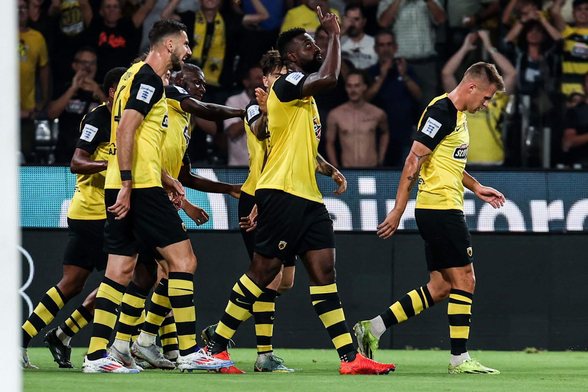 Ξεπέρασε τις πολλές απουσίες της και έπιασε κορυφή με σκόρερ Πιερό η ΑΕΚ