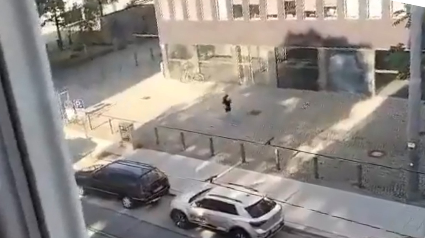 ΒΙΝΤΕΟ: Πυροβολισμοί κοντά στο προξενείο του Ισραήλ στο Μόναχο