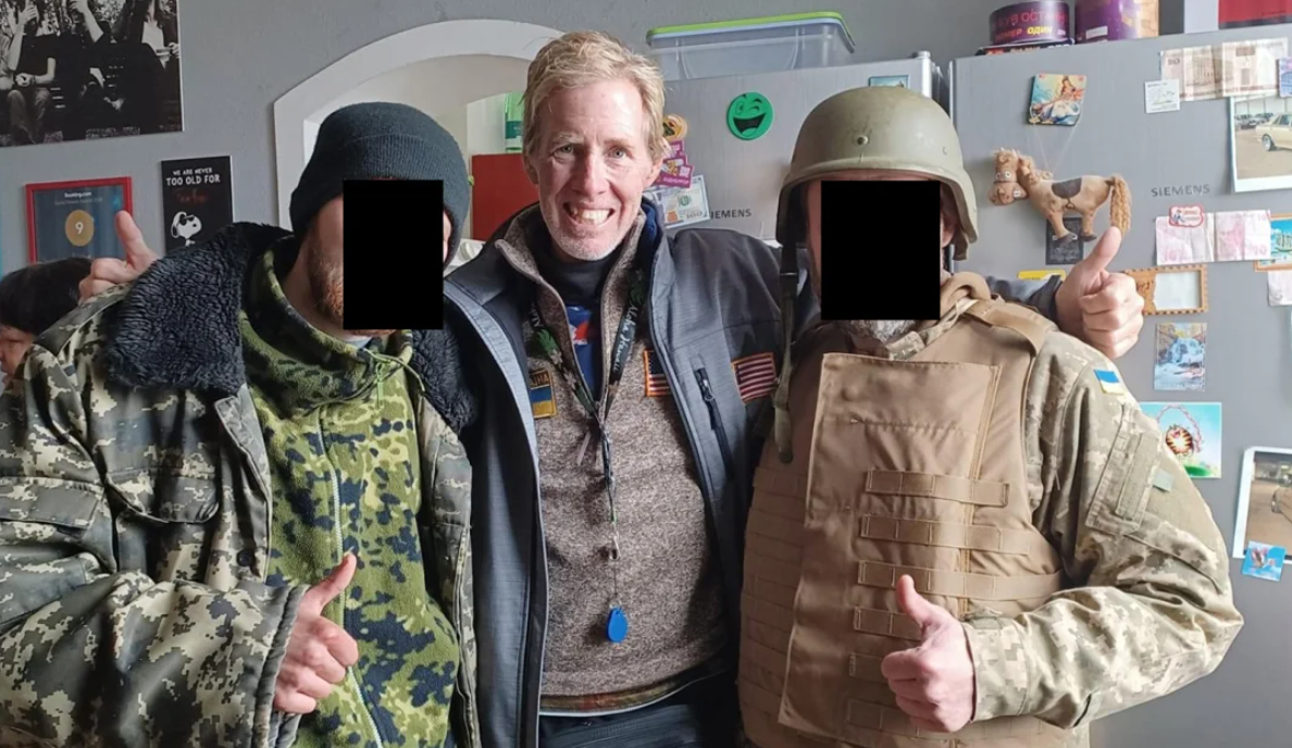 Ευεπηρέαστος ακτιβιστής, ιδεαλιστής ή φανατικός;