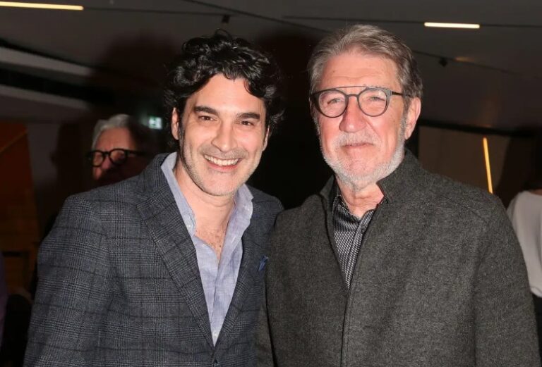 Χριστόφορος Παπακαλιάτης:Θύμα σοβαρού τροχαίου ο πατέρας του-Τον παρέσυρε μηχανή