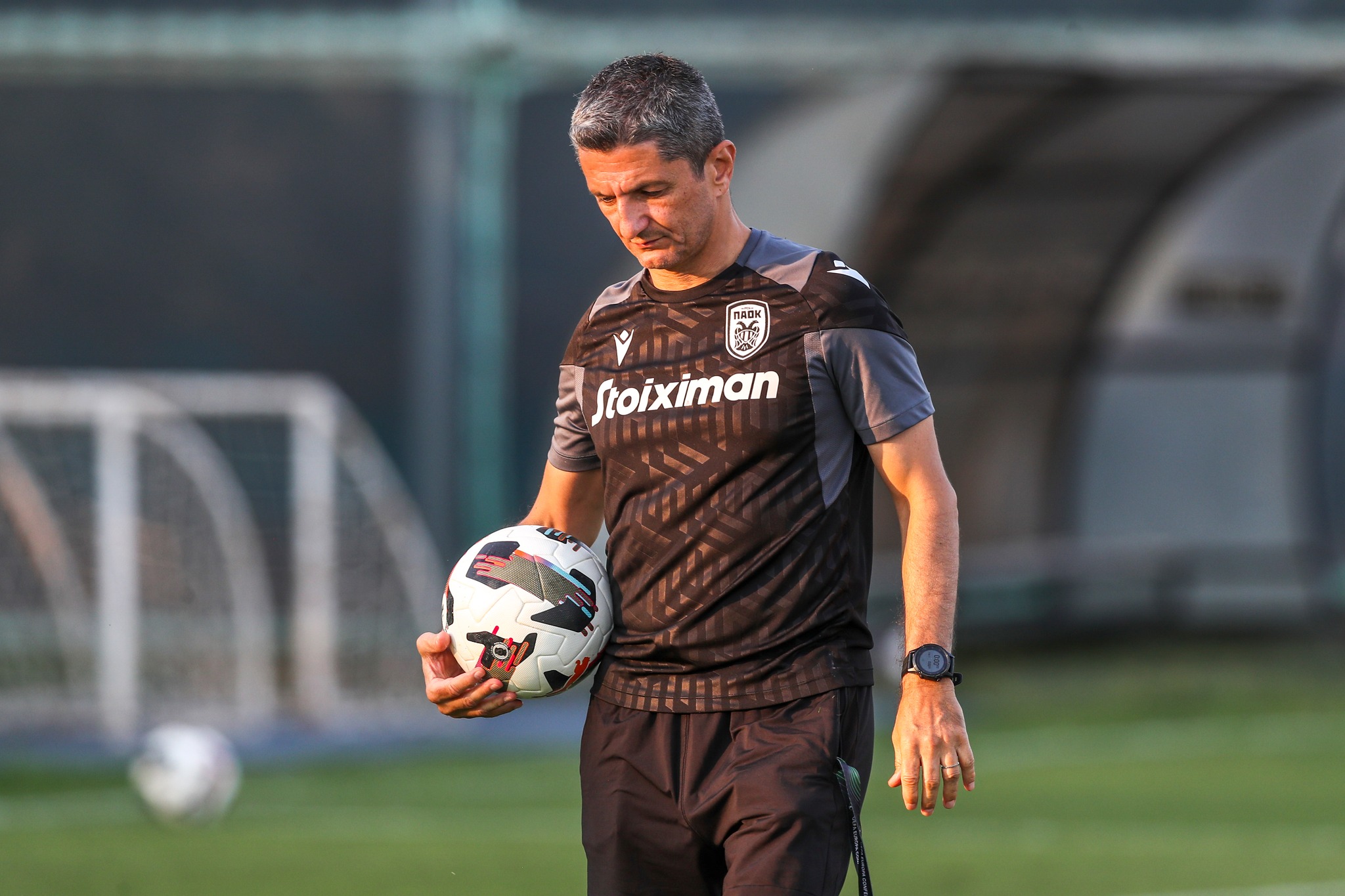 Ο Κωνσταντέλιας και τα άλλα ερωτηματικά του Λουτσέσκου για ΑΕΚ