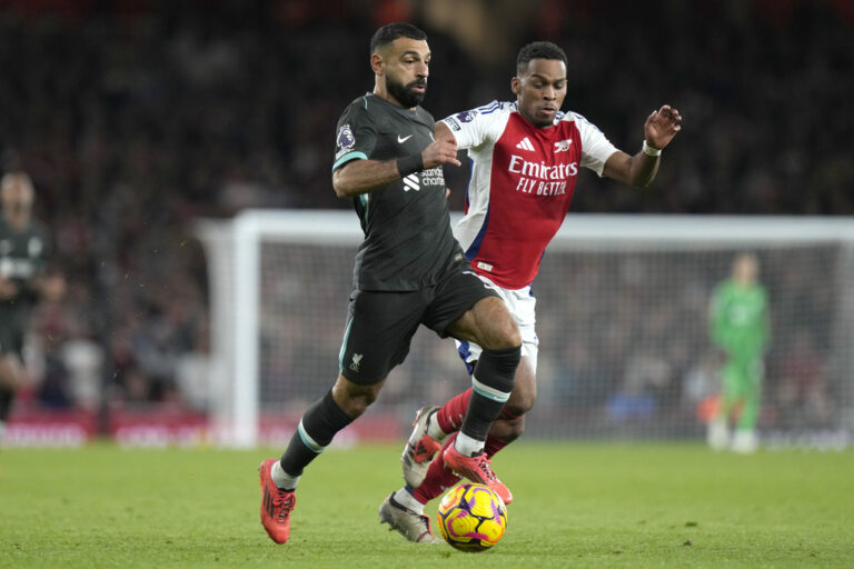 «Όρθια» στο Λονδίνο η Λίβερπουλ, κράτησε σε απόσταση την Άρσεναλ (ΒΙΝΤΕΟ)