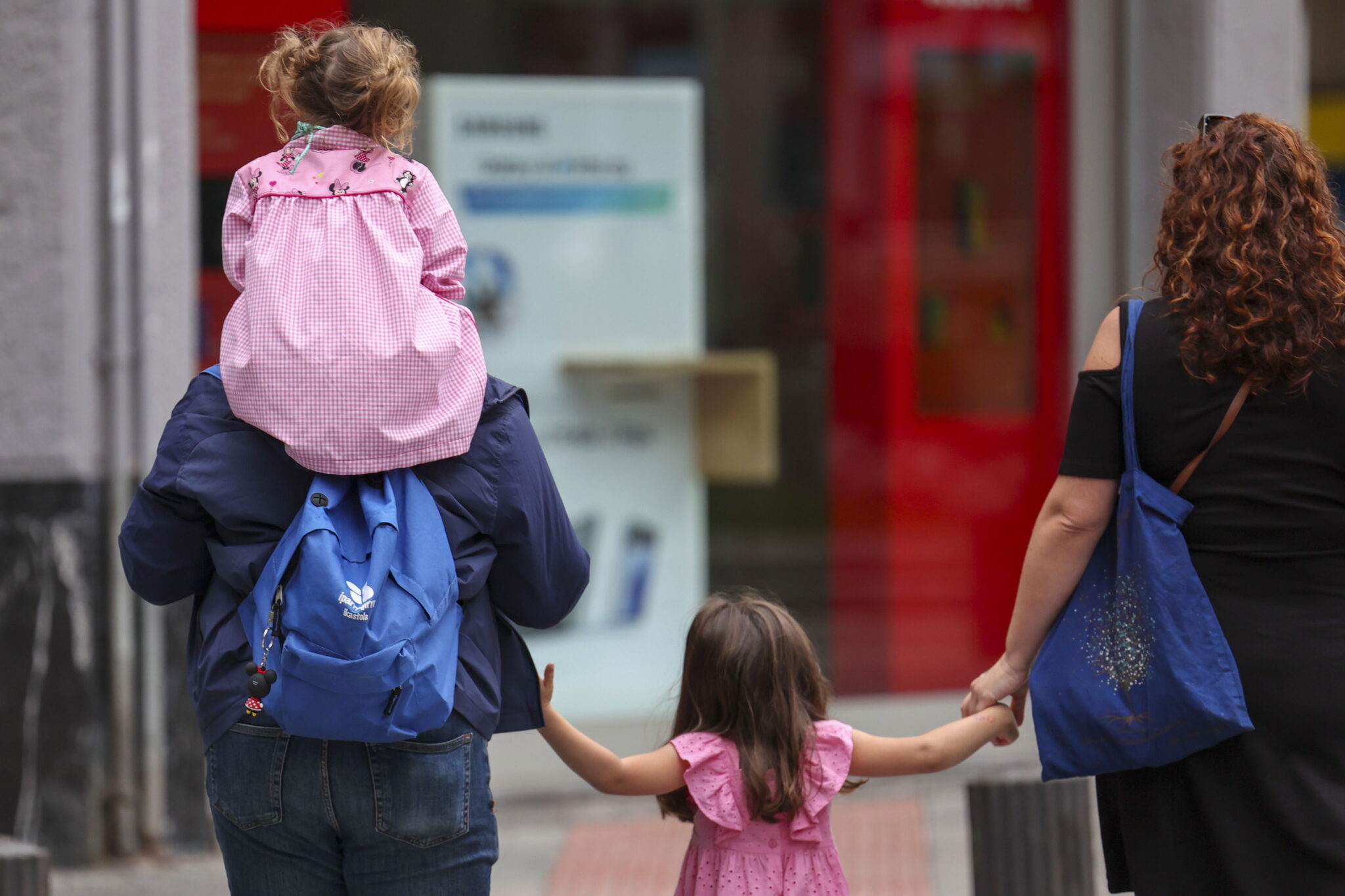 Γονική αποξένωση: Πως ο «Γολγοθάς» μιας μάνας μπορεί ν' αλλάξει πράγματα