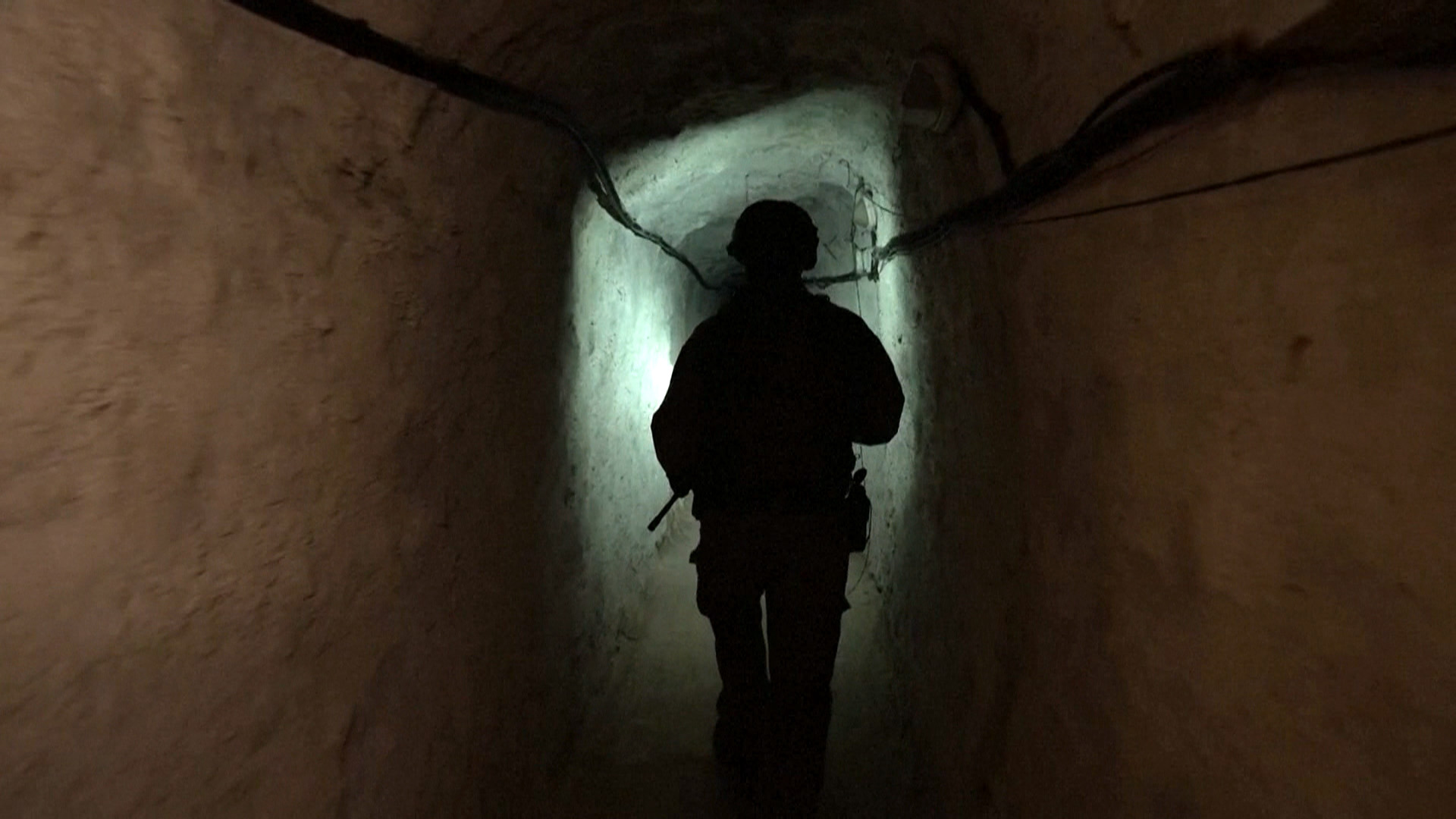 Το Ισραήλ θα πλημμυρίσει με τσιμέντο τις σήραγγες της Χεζμπολάχ