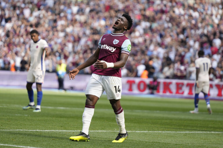 Η Άρσεναλ θέλει να αντικαταστήσει τον Τροσάρ με τον Κούντους