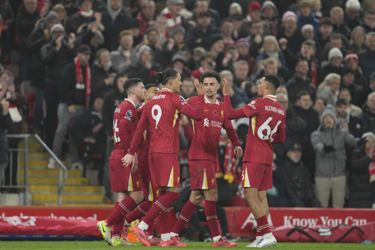 Καθάρισε την Άστον Βίλα, ξετύλιξε το δώρο και… έφυγε στο +5 η Λίβερπουλ (ΒΙΝΤΕΟ)