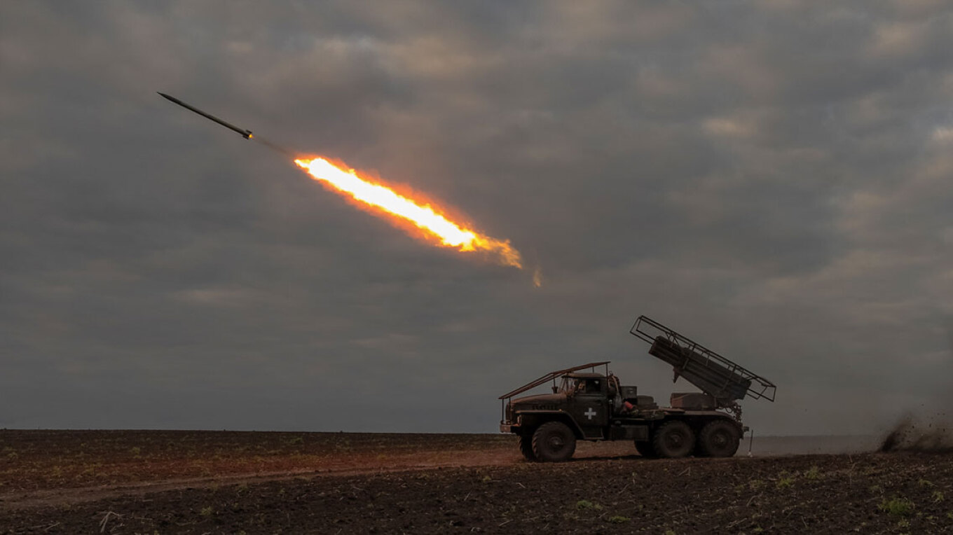 Η Μόσχα επιβεβαίωσε την επίθεση της Ουκρανίας: «Χτύπησε εδάφη μας με αμερικανικούς πυραύλους»