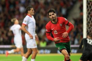 Πάρτι κορυφής η Πορτογαλία του Κριστιάνο, «άλωσε» τη Δανία η Ισπανία