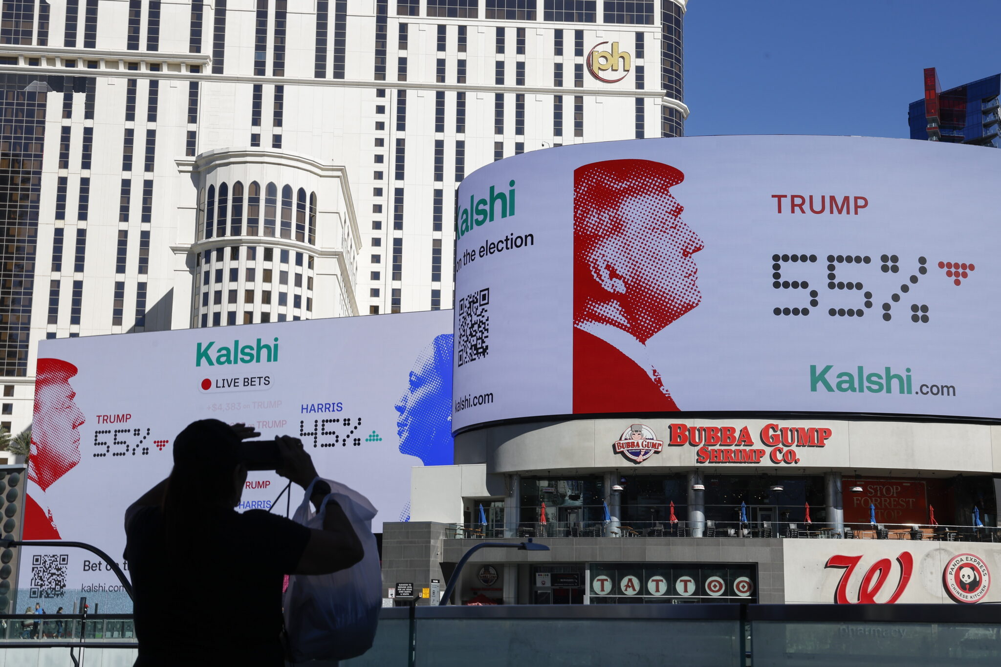 Ποιος μετακομίζει στον Λευκό Οίκο; Τα παράδοξα των εκλογών και η κρυμμένη ψήφος