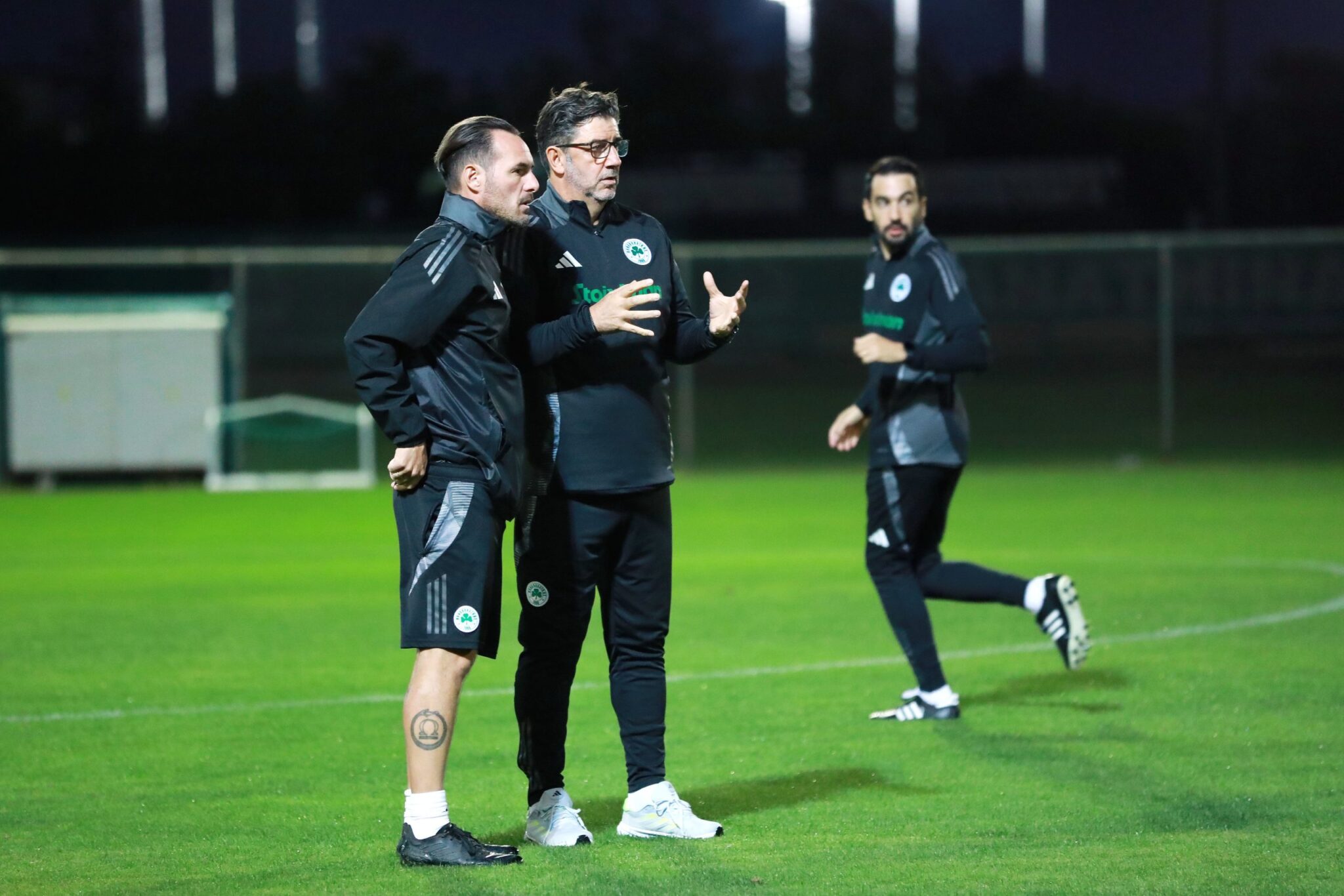 Οι πρώτες ώρες του Βιτόρια στην Ελλάδα (BINTEO)