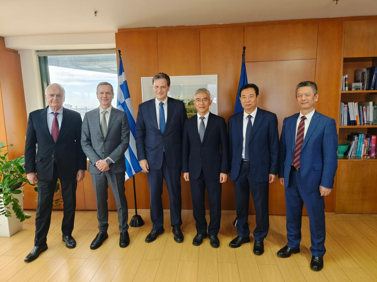 Συνάντηση ηγεσίας του ΥΠΕΝ με τη διοίκηση του ΑΔΜΗΕ