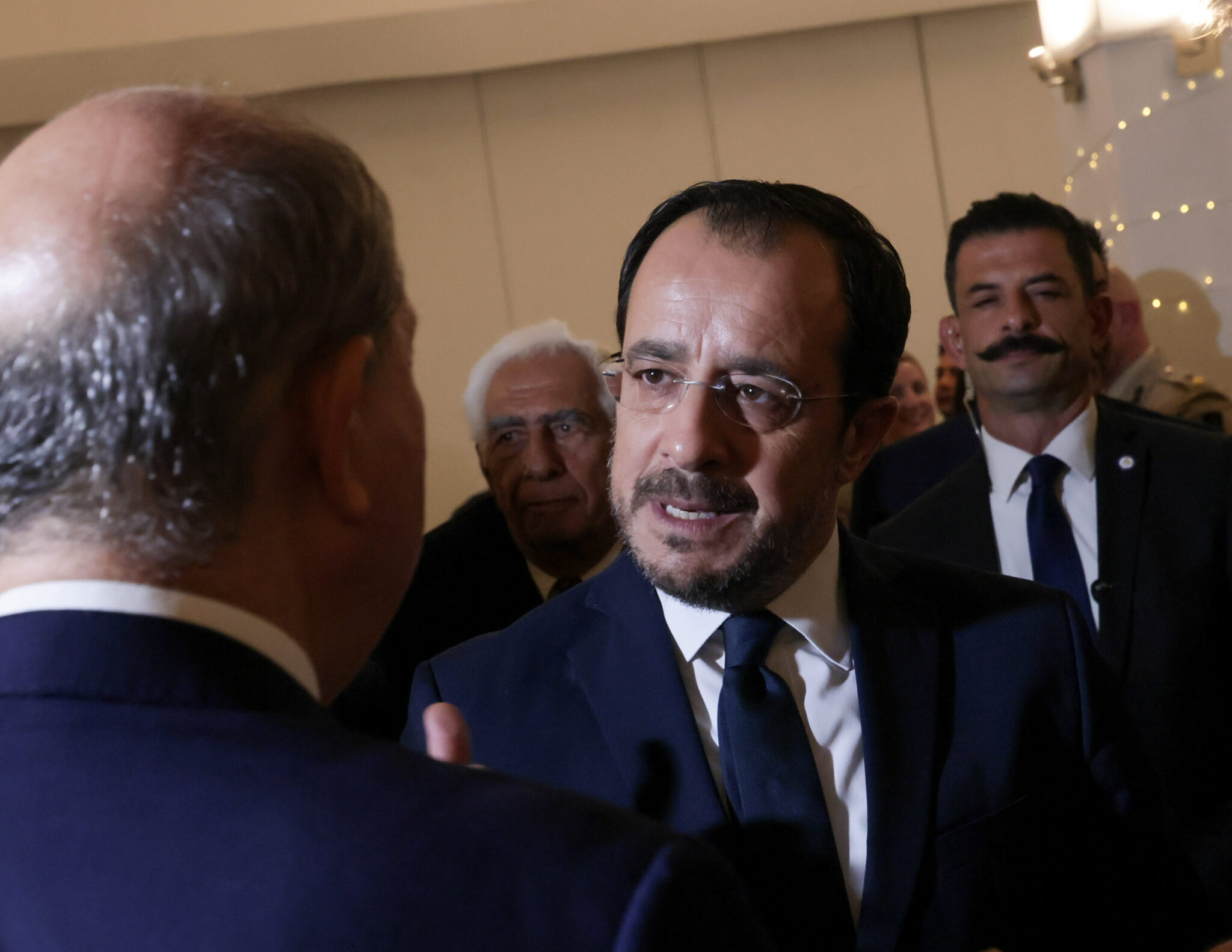 Προεδρικό: Στόχος η συνάντηση ΠτΔ-Τατάρ για οδοφράγματα πριν την κάθοδο Ντι Κάρλο