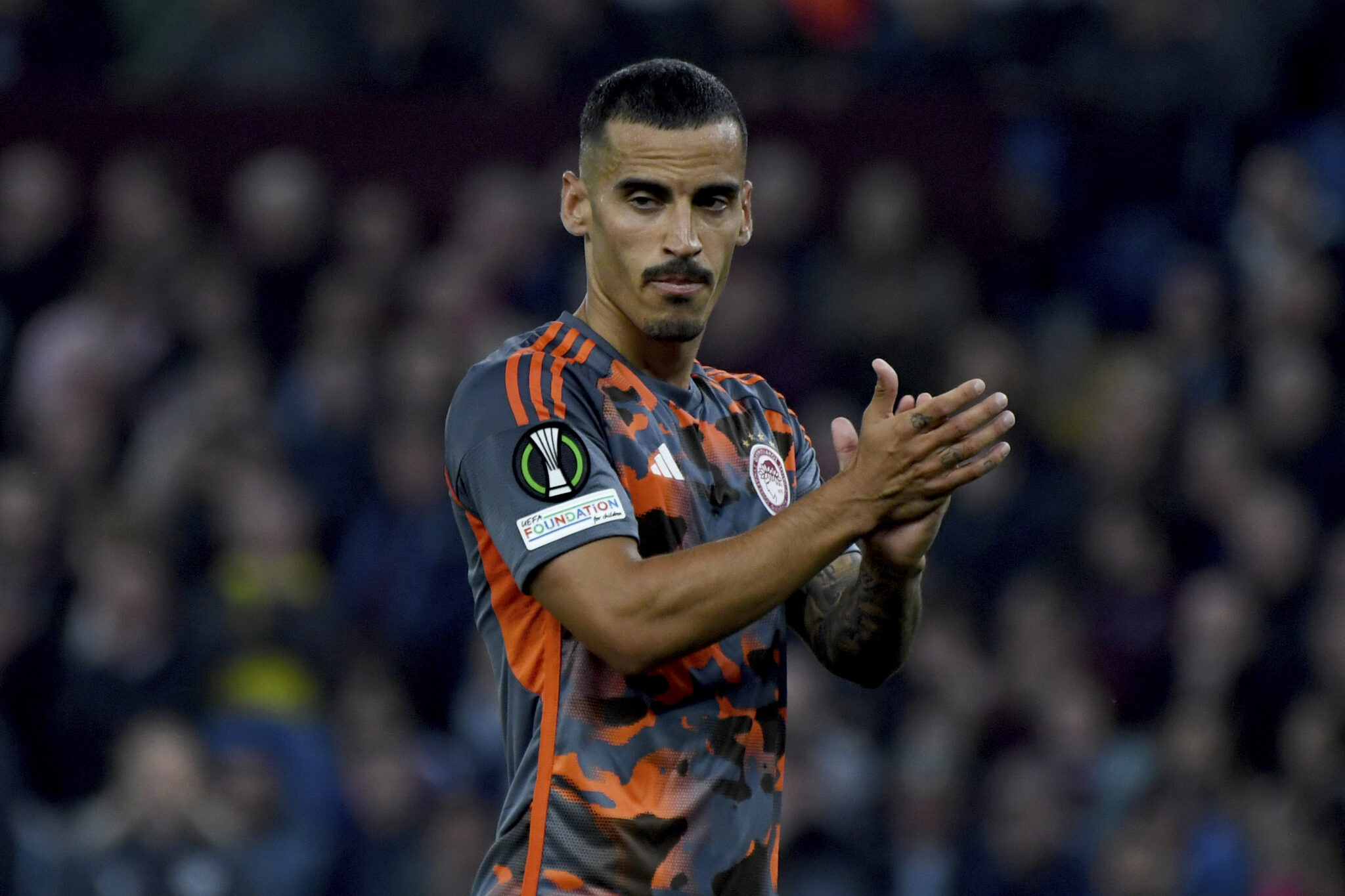 «Μπεσίκτας και δύο ομάδες της Κίνας θέλουν τον Τσικίνιο»