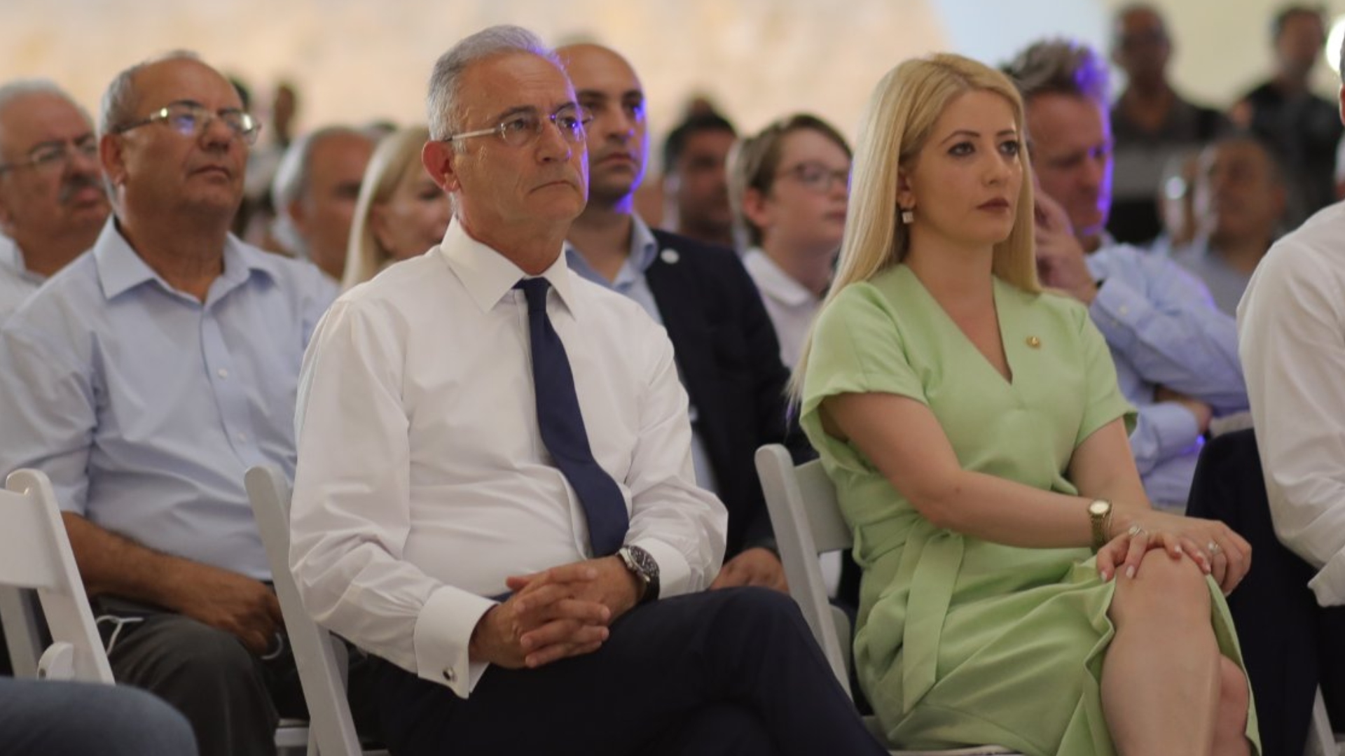 Το γεύμα Αβέρωφ – Αννίτας, οι απογοητευμένοι κι όσοι «γλυκοκοιτάζουν» την κυβέρνηση