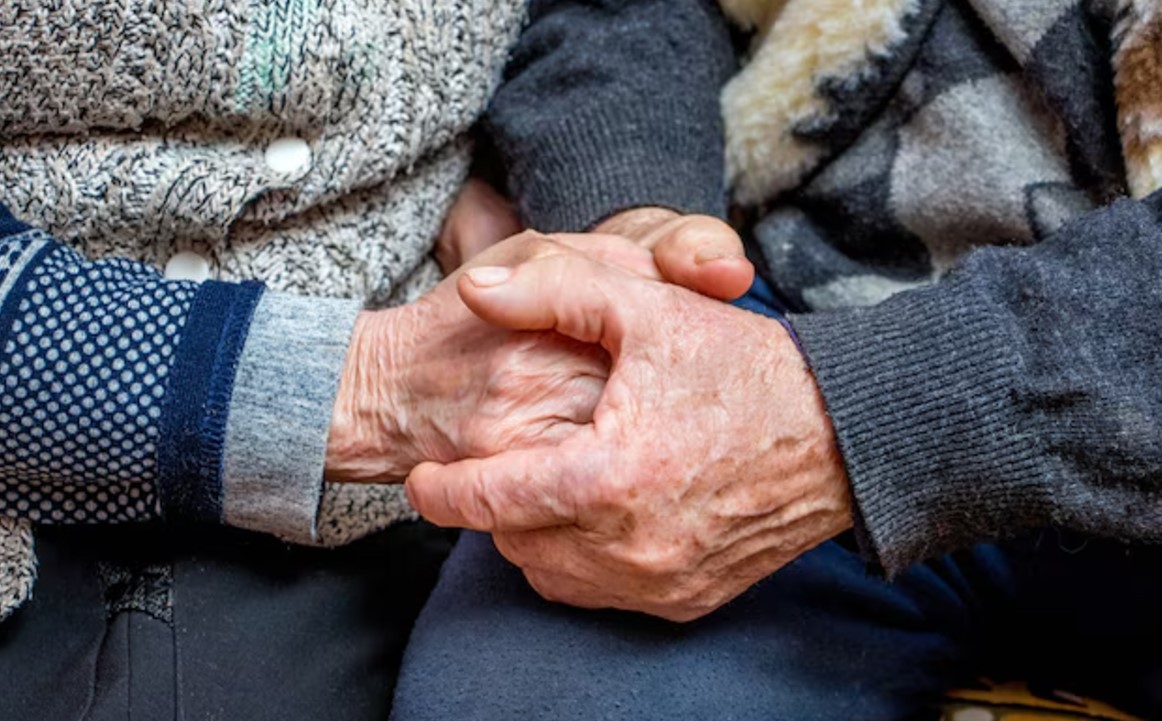 Γερασμένος ο πληθυσμός της Κύπρου, οι γυναίκες εξακολουθούν να ζουν περισσότερο