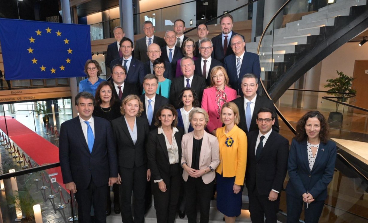 Κομισιόν: Επίσημη πρώτη για τους νέους Επιτρόπους, αναλαμβάνουν καθήκοντα