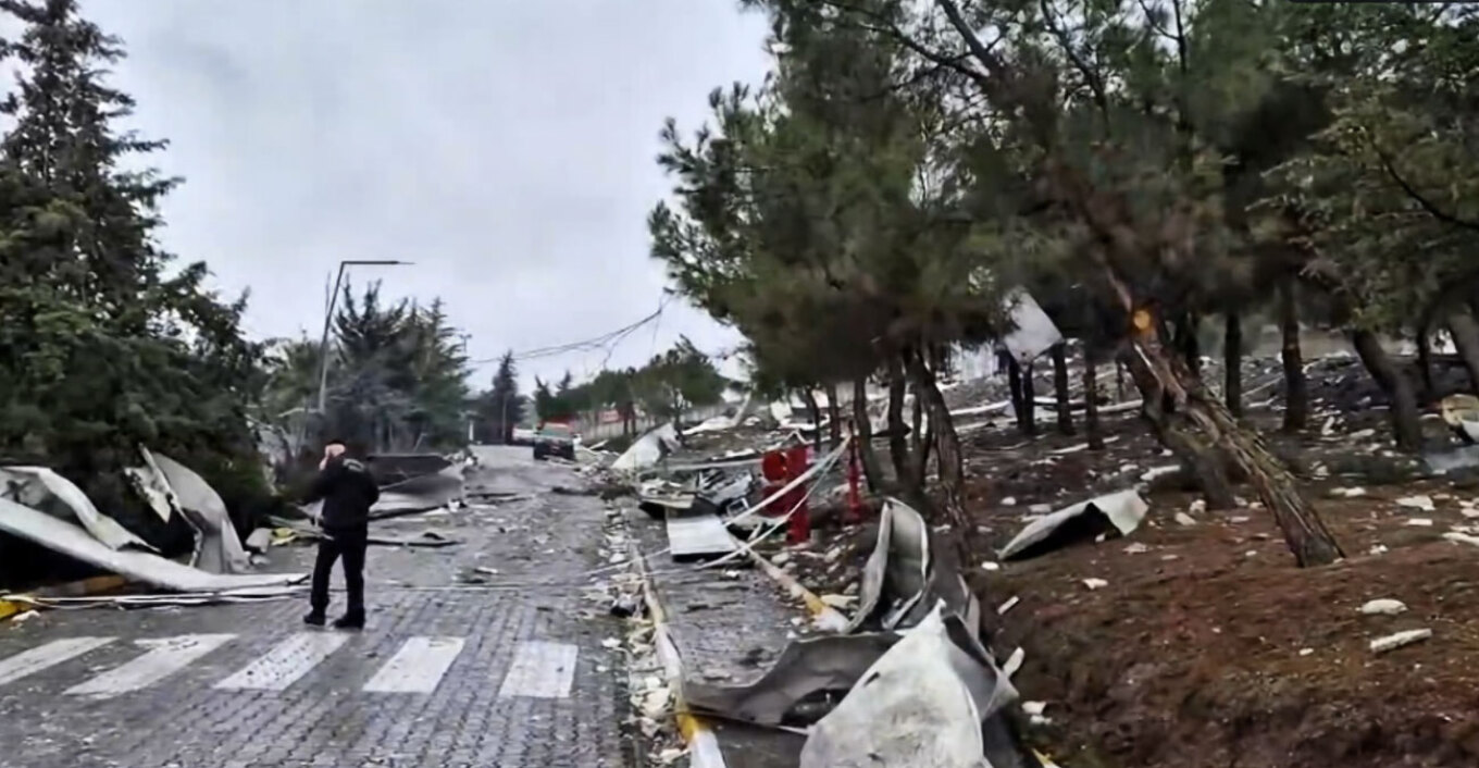 ΒΙΝΤΕΟ: Τουλάχιστον 13 νεκροί μετά από την έκρηξη σε εργοστάσιο πυρομαχικών στην Τουρκία