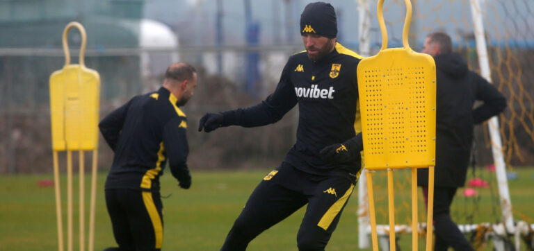 Με Νινγκ και Κέρκεζ η προπόνηση του Άρη