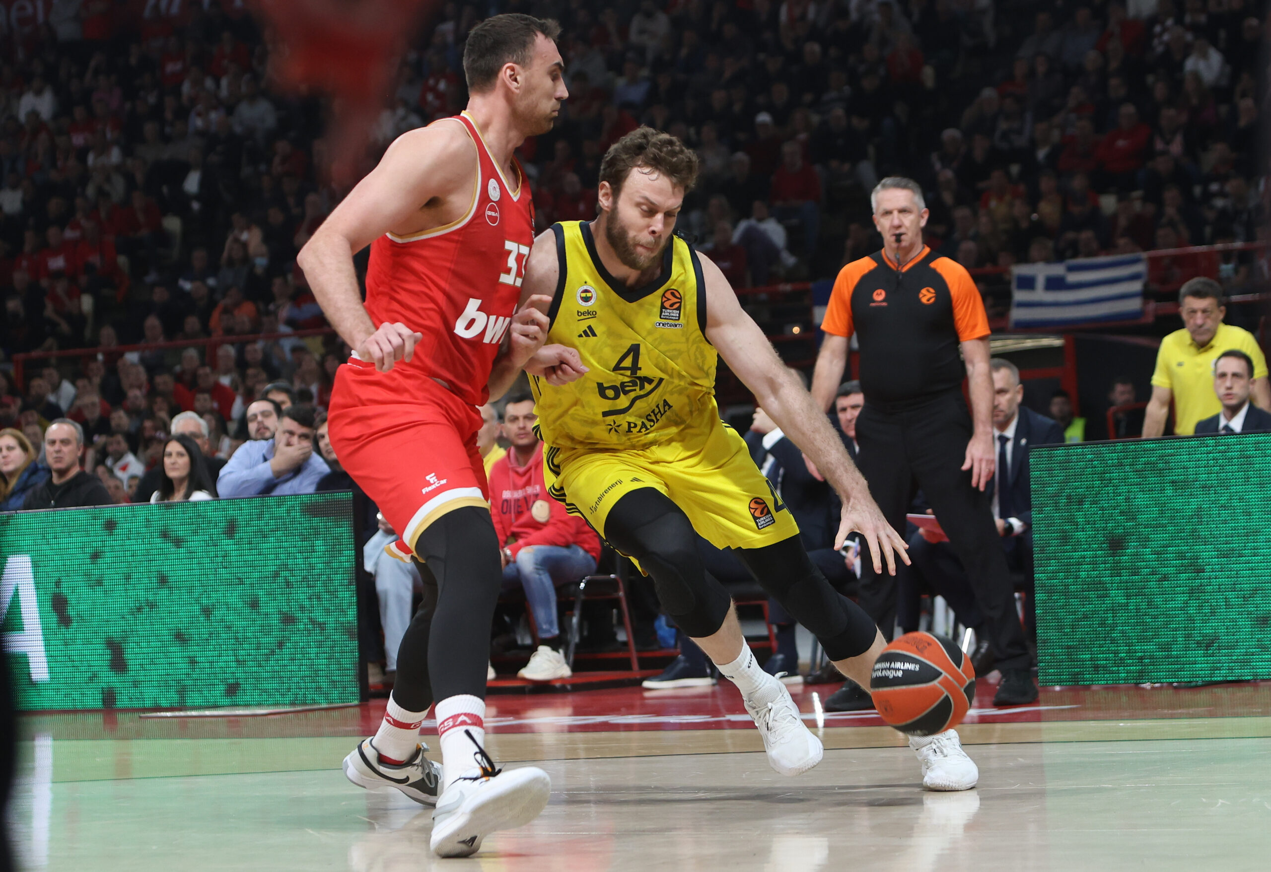 Euroleague: Έπεσε στο 16-7 και νιώθει την… καυτή ανάσα από τους διώκτες του ο Ολυμπιακός