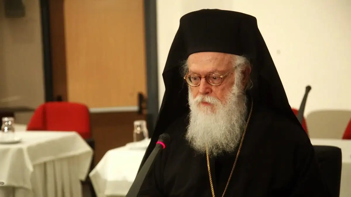 Αγωνία για την υγεία του Αρχιεπισκόπου Αλβανίας, Αναστάσιου Αγωνία για την υγεία του Αρχιεπισκόπου Αλβανίας, Αναστάσιου