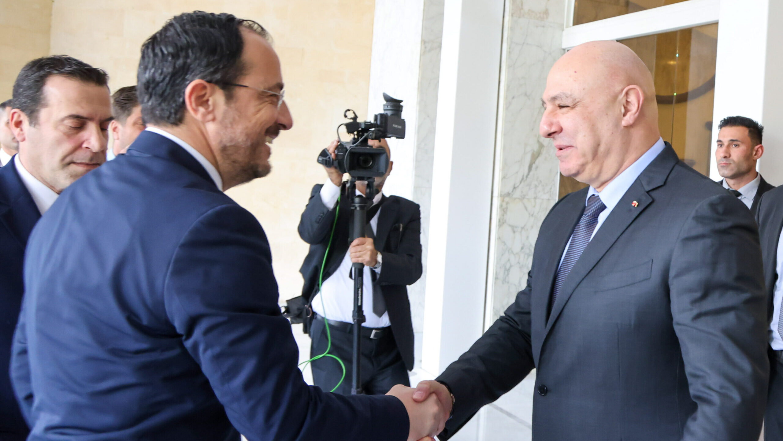 Αυτές είναι οι δύο συμφωνίες που θα ανακοινώσει ο Πρόεδρος από τον Λίβανο