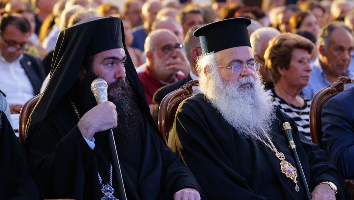 Ξανά στο «μικροσκόπιο» ο Τυχικός: Ζητά να τον συναντήσει ο Αρχιεπίσκοπος με «φόντο» επιστολές για ίδρυση νέας Εκκλησίας στην Πάφο