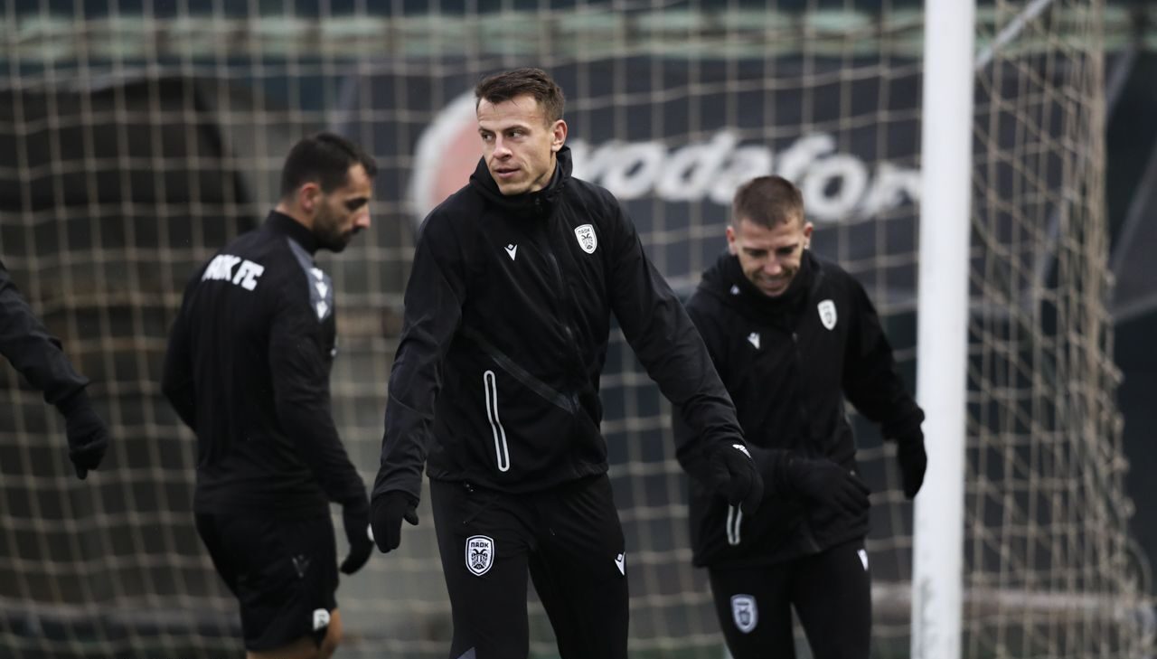 Τακτική ενόψει Athens Kallithea στον ΠΑΟΚ, μπήκε στις προπονήσεις ο Σβαμπ