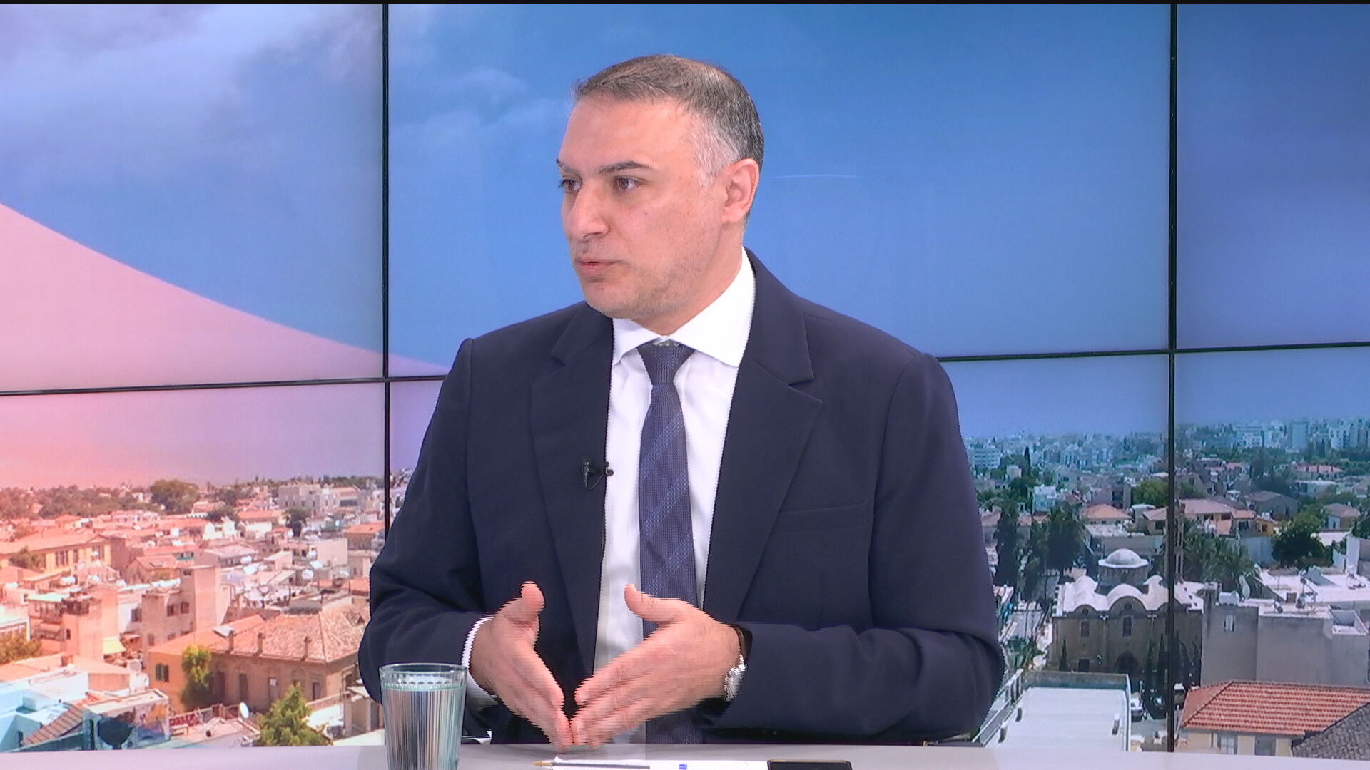 Πώς σχολιάζει ο Σενέκκης την ιδέα να ψηφίζουν όλοι οι πολίτες για ηγεσία ΔΗΚΟ