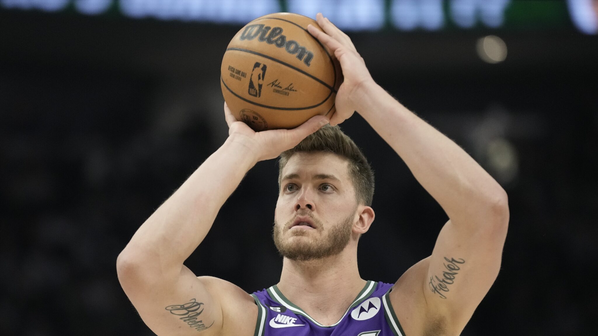 Ανακοίνωσε την απόσυρσή του ο Μέγερς Λέοναρντ