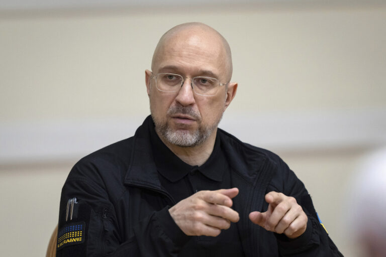 Η Ουκρανία είναι «αποφασισμένη να συνεχίσει συνεργασία» με Ουάσιγκτον