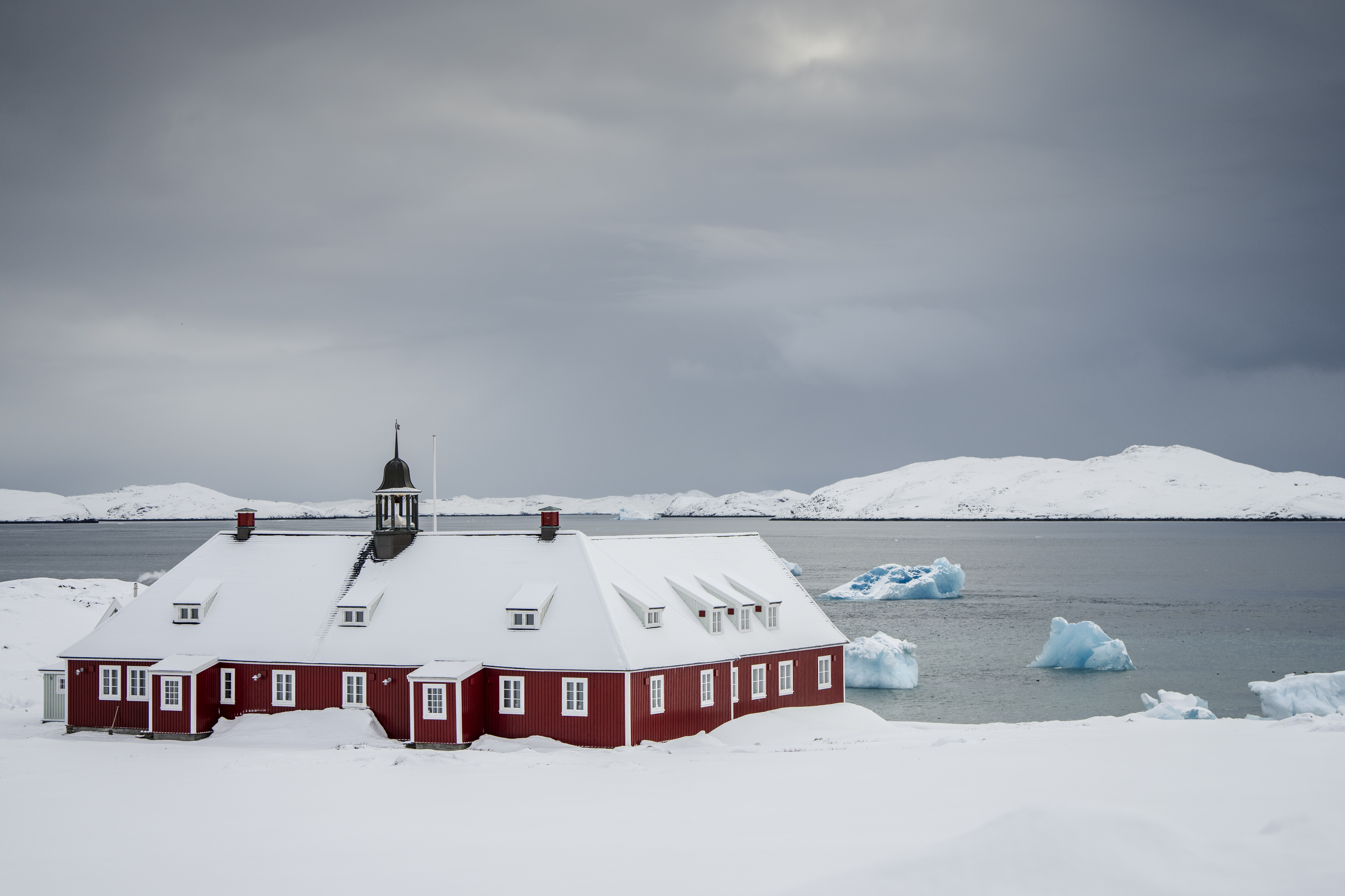 Σχέδια απόκτησης της Γροιλανδίας εξετάζει ο Τραμπ: Και η χρήση στρατού στις «επιλογές»