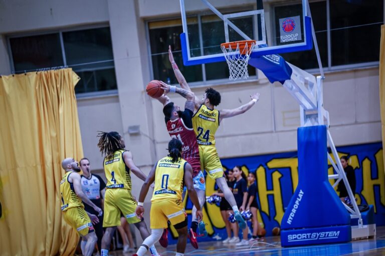 Στην ΑΕΛ το εισιτήριο για το final 4