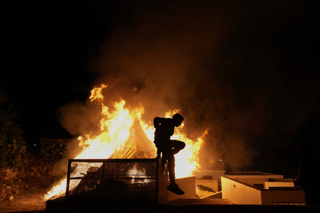 Η Βουλή καταψήφισε το νομοσχέδιο για ρύθμιση και έλεγχο των λαμπρατζιών