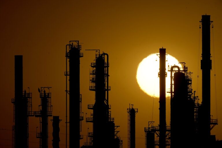 Αποκαταστάθηκε η ροή πετρελαίου προς την Ουγγαρία και τη Σλοβακία μετά το χτύπημα drone