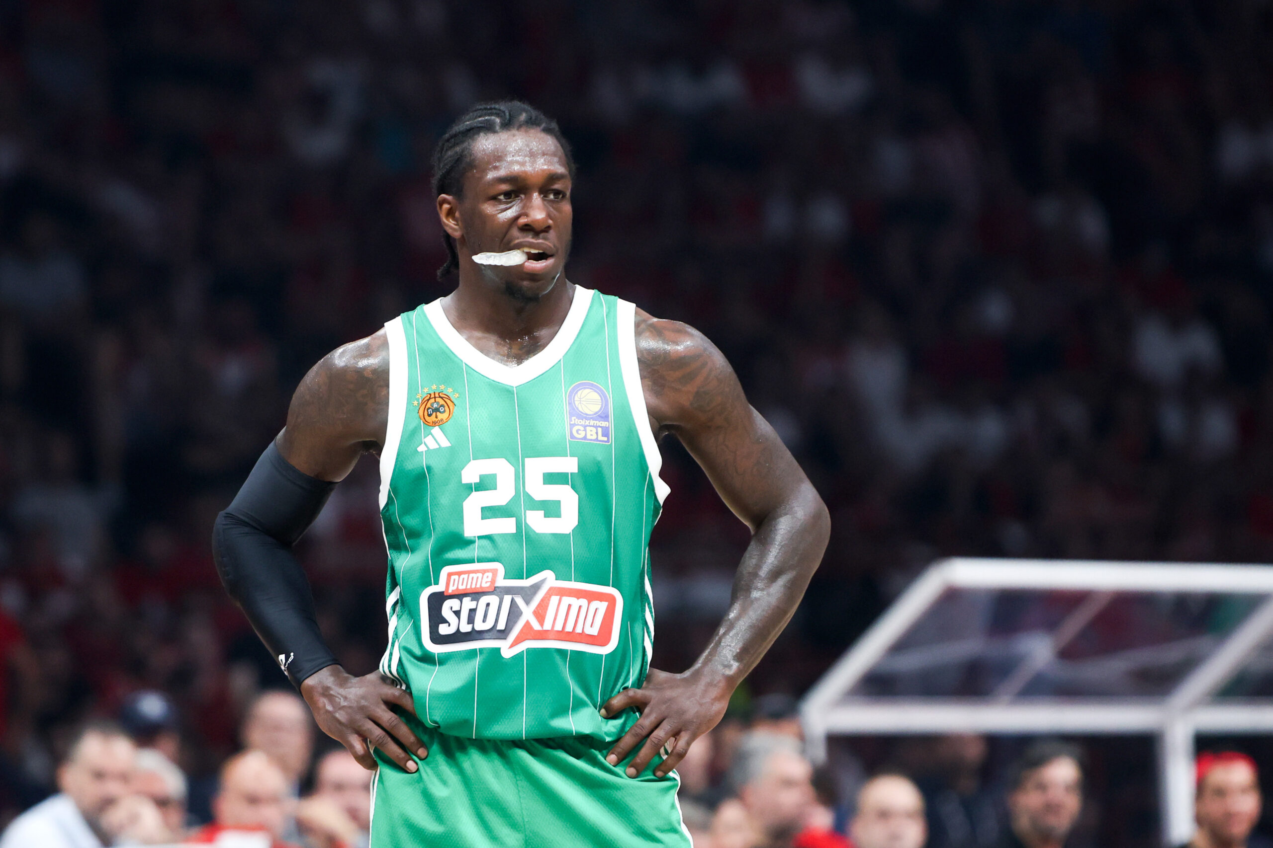 Σχόλιο από τον Ναν για την επιθυμία του Χέιζ-Ντέιβις να γίνει ο πιο ακριβοπληρωμένος παίκτης στην Ευρώπη