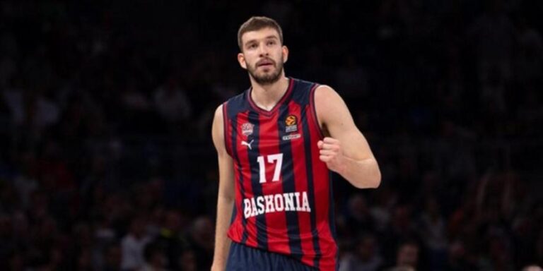 «Ο Παναθηναϊκός είναι πρόθυμος να πληρώσει το buyout του Ρογκαβόπουλου»