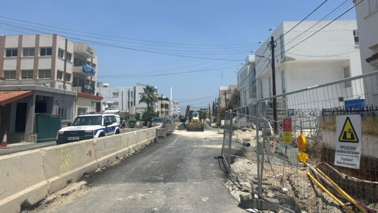 Νέα καθυστέρηση… 98 ημερών στην Τσερίου: Αυτό είναι το νέο χρονοδιάγραμμα για παράδοση του έργου