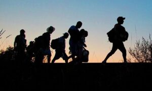 Σε έναν μήνα 164 απελάσεις αλλοδαπών από κρατητήρια και Κεντρικές