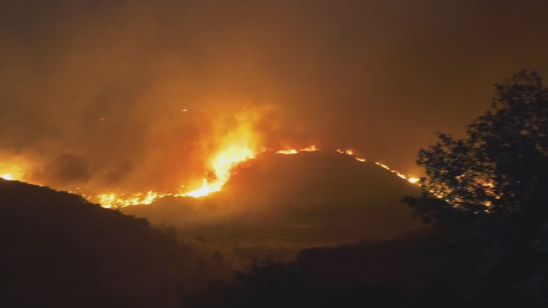 €2,3 εκατ. για αποκατάσταση ζημιών από τις καταστροφικές πυρκαγιές σε Λεμεσό και Πάφο