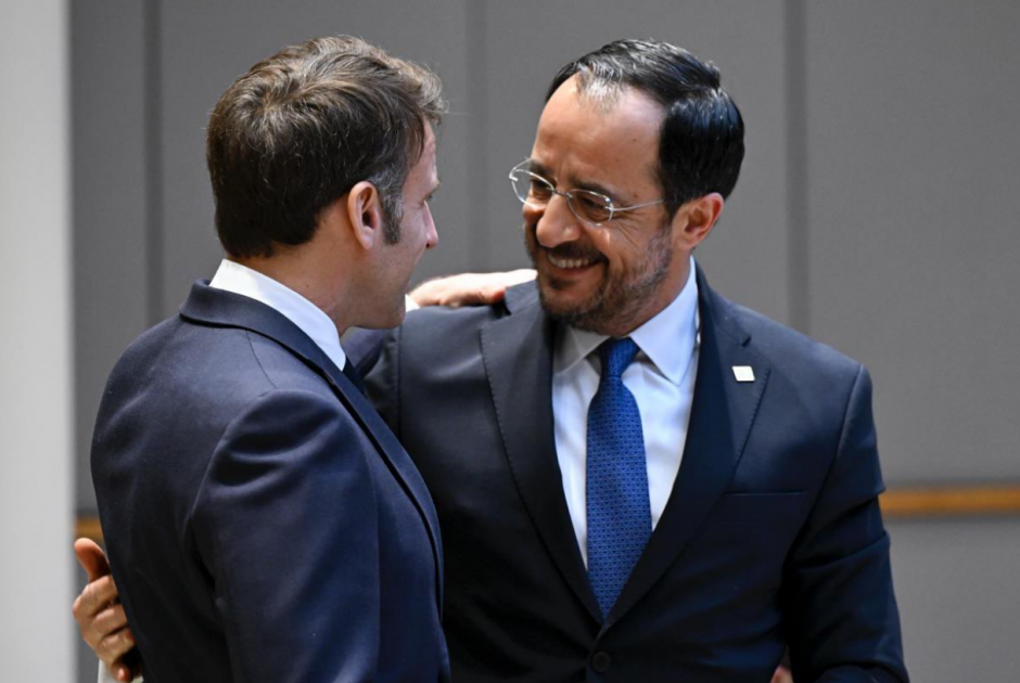 Στο Παρίσι ο Πρόεδρος της Δημοκρατίας, θα συναντηθεί με τον Εμανουέλ Μακρόν