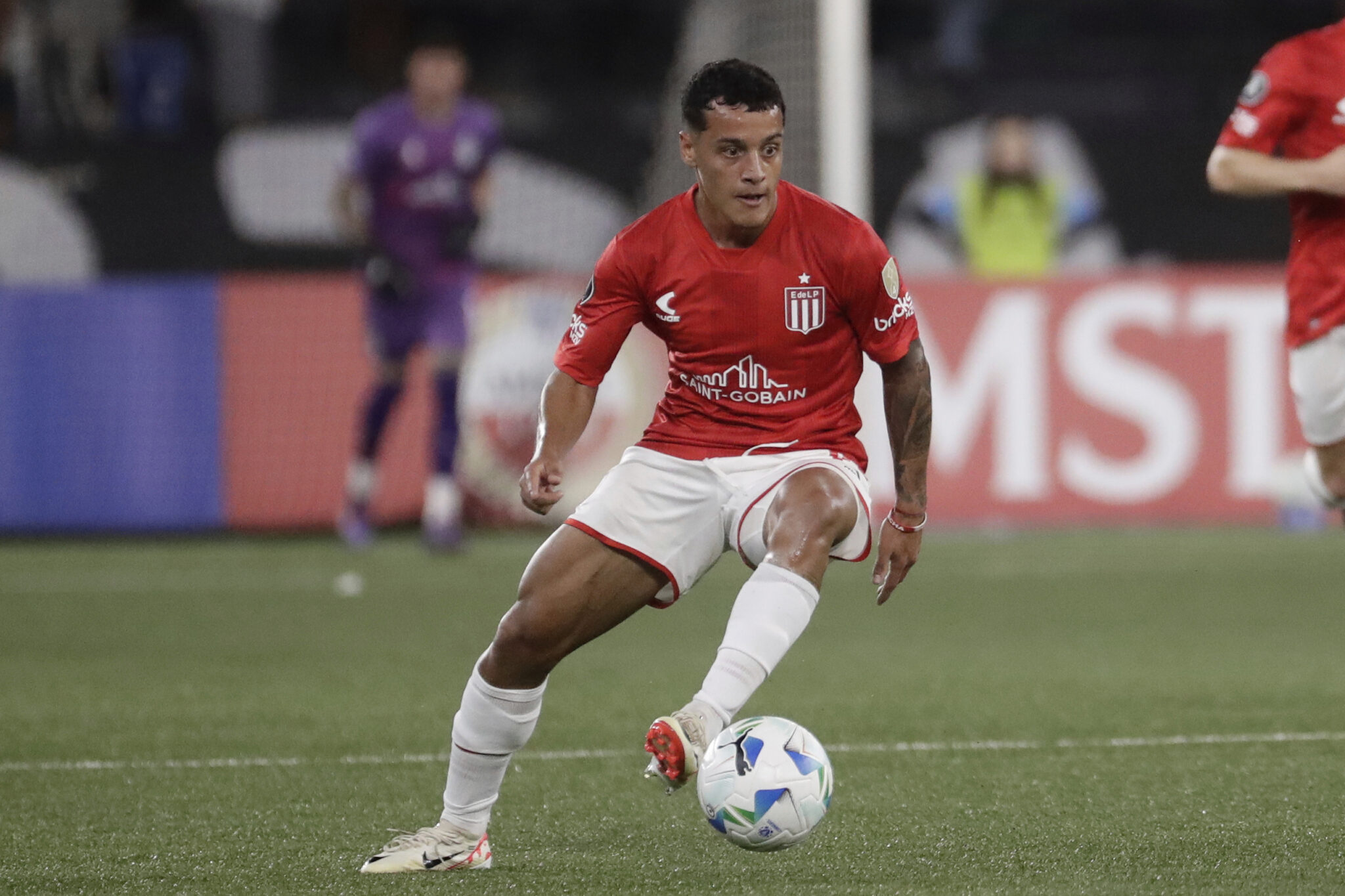 «Πρόταση 7 εκατ. ευρώ του Ολυμπιακού για Παλάσιος»