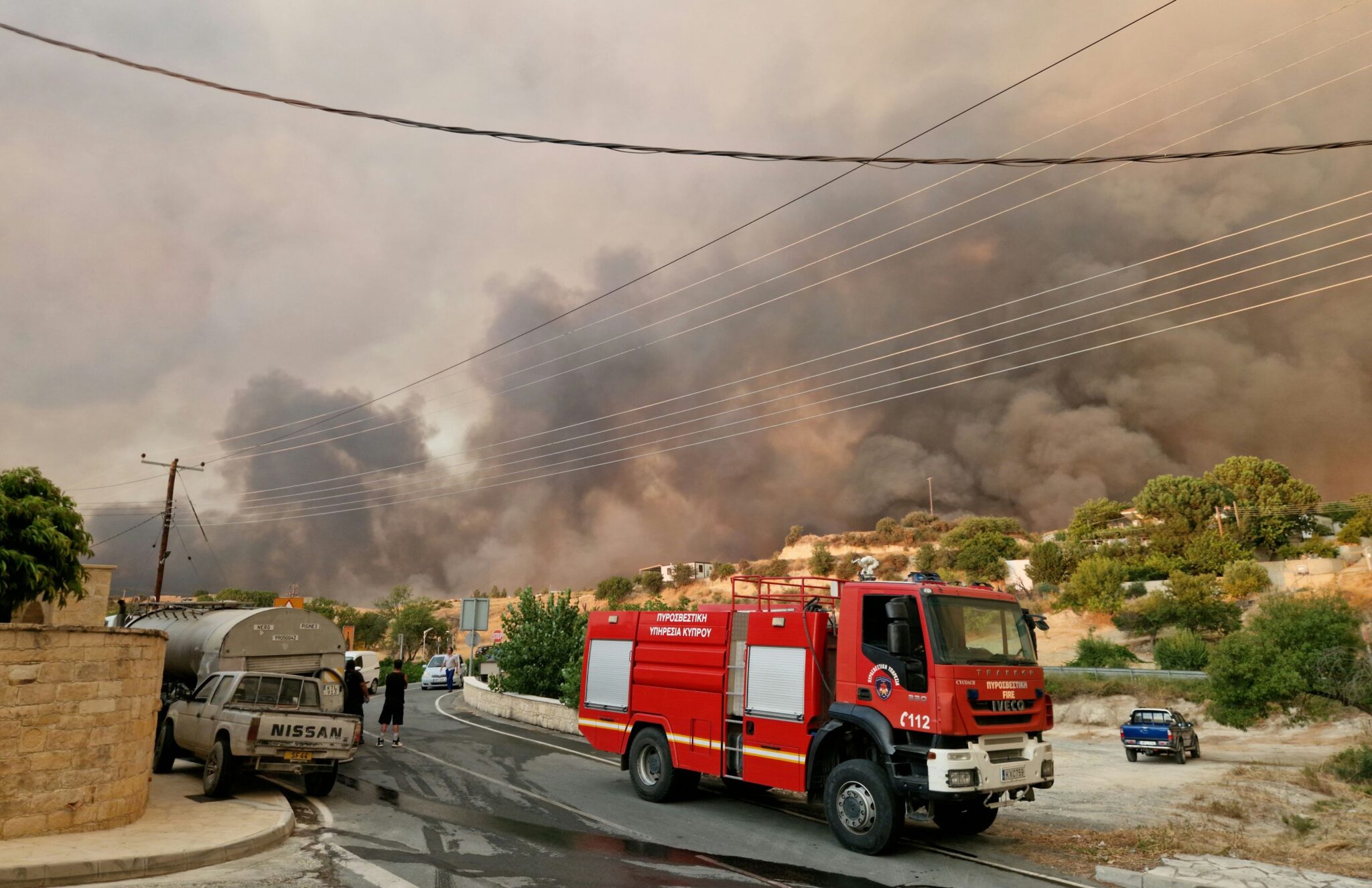 Φονική πυρκαγιά: Ικανοποιημένο το Προεδρικό με τους Αμερικανούς, ποιος τελικά ήταν ο συντονιστής;