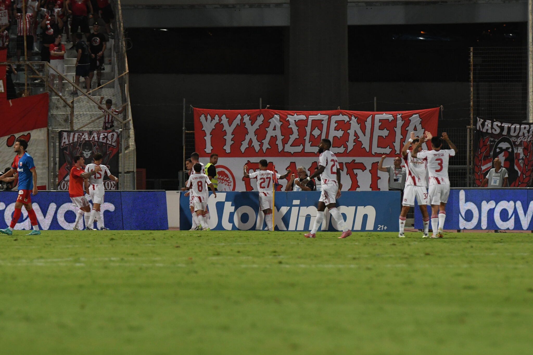 Λύτρωση ξανά στα τελευταία λεπτά για τον Ολυμπιακό