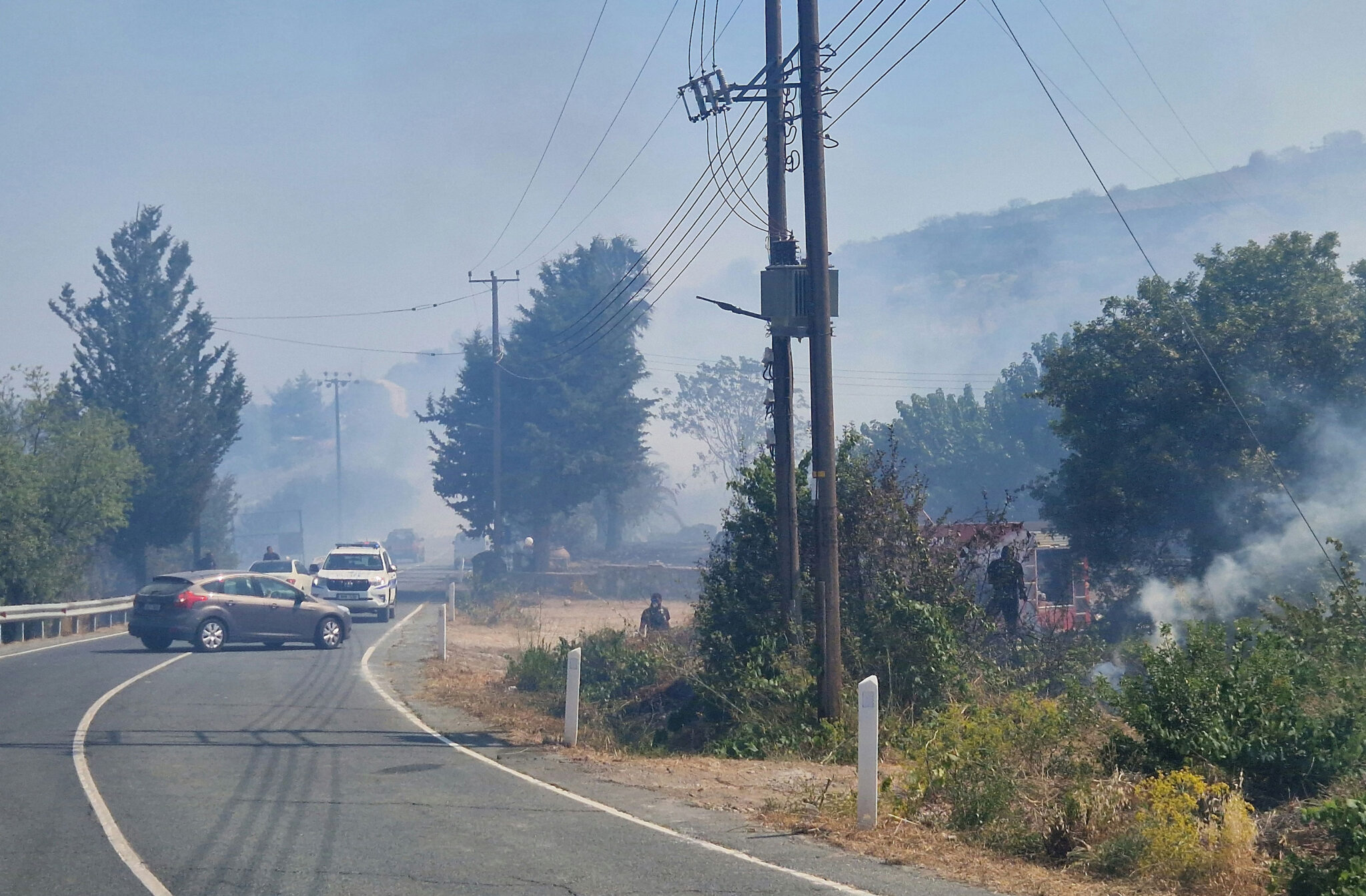 ΒΙΝΤΕΟ: Πρόλαβαν τα χειρότερα στο Όμοδος, περιορίστηκε η πυρκαγιά