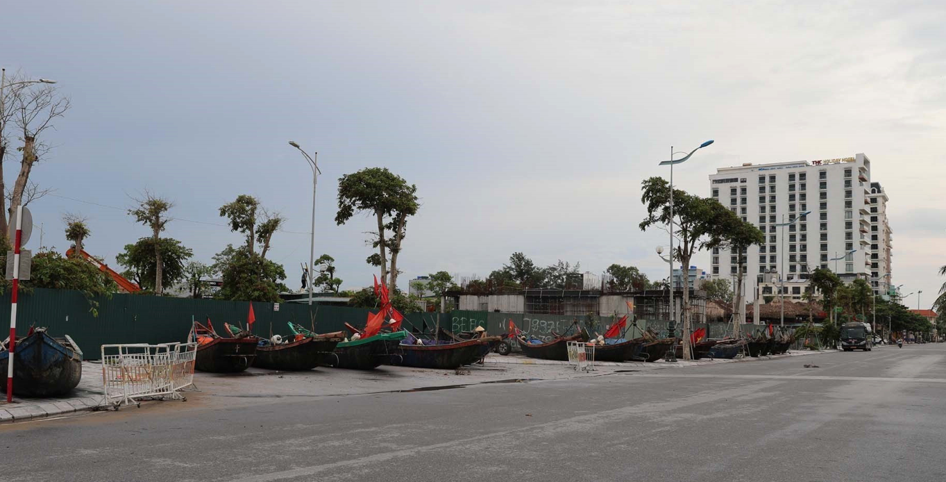 Τυφώνας πλησιάζει απειλητικά το Βιετνάμ, πάνω από 325.000 κάτοικοι απομακρύνονται εσπευσμένα