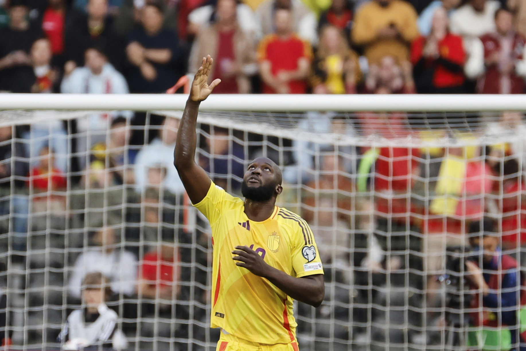 «Μας σαμποτάρισαν»: Οικογενειακή σύγκρουση στερεί από τους Λουκάκου το τελευταίο αντίο στον πατέρα τους