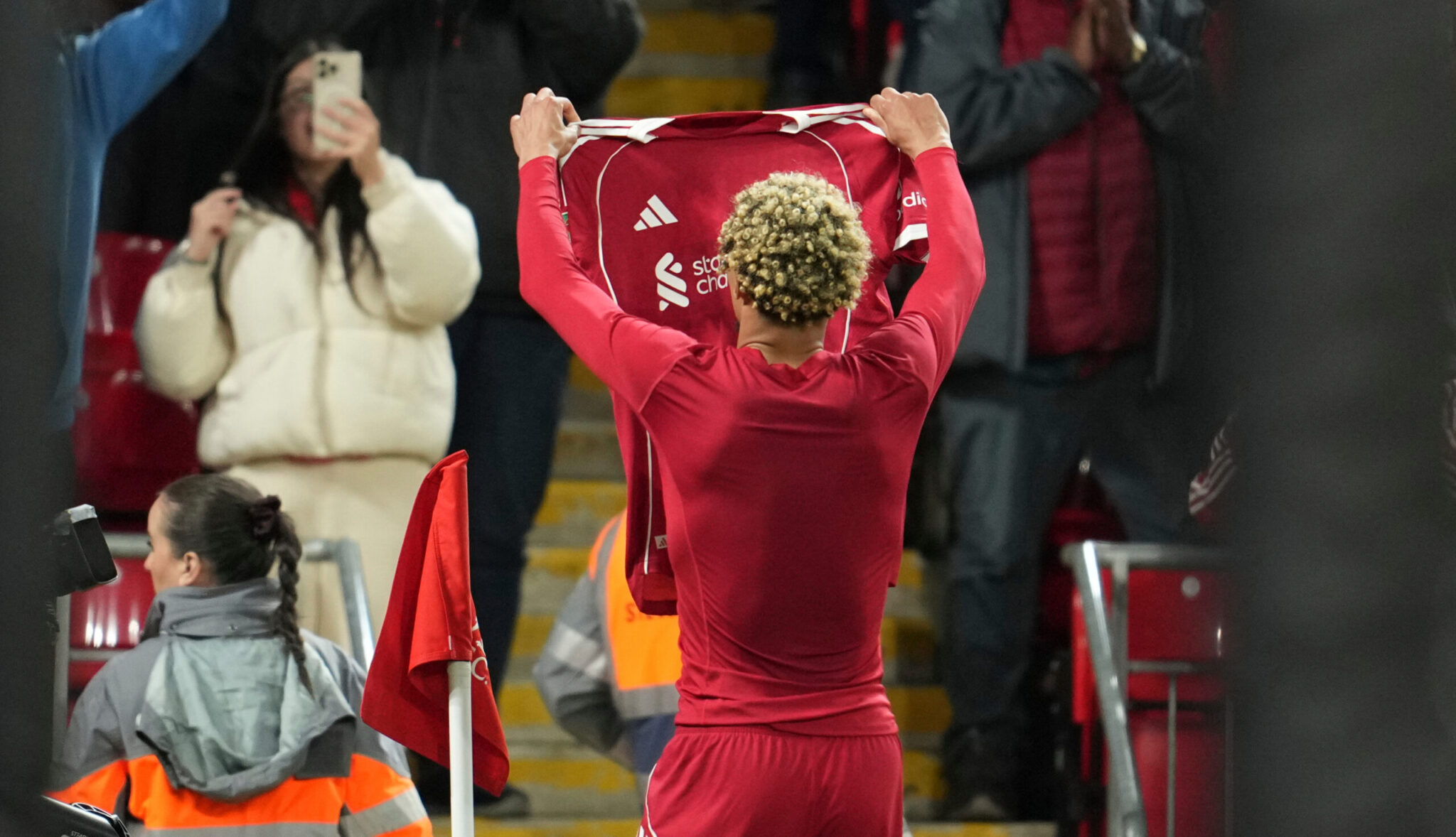 EFL Cup: Λύτρωσε τη Λίβερπουλ ο Εκιτικέ – Ανατροπή πρόκρισης για την Τσέλσι